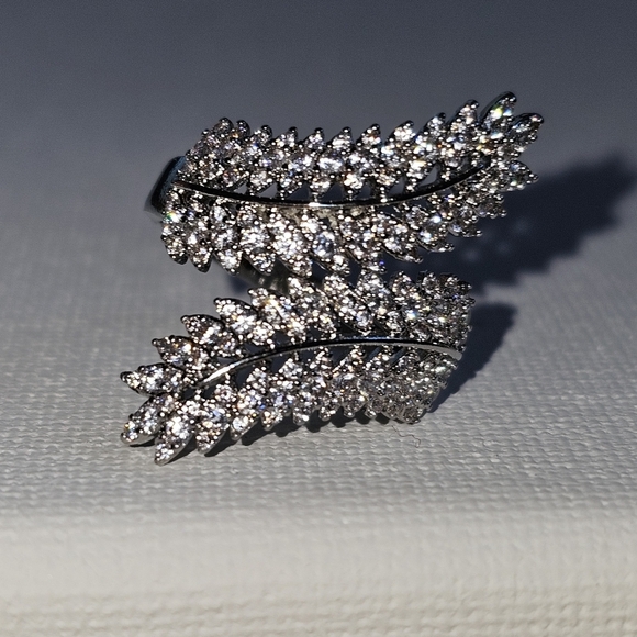 Leaf open adjustable cz silver cuff fashion ring - Picture 6 of 6